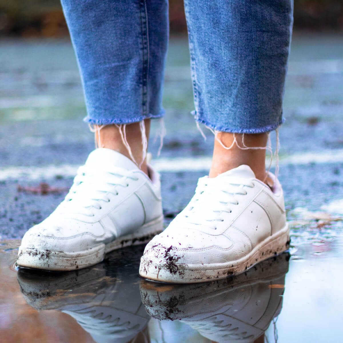 5 Façons de Porter des Sneakers Blanches pour être Tendance - Mood Walk