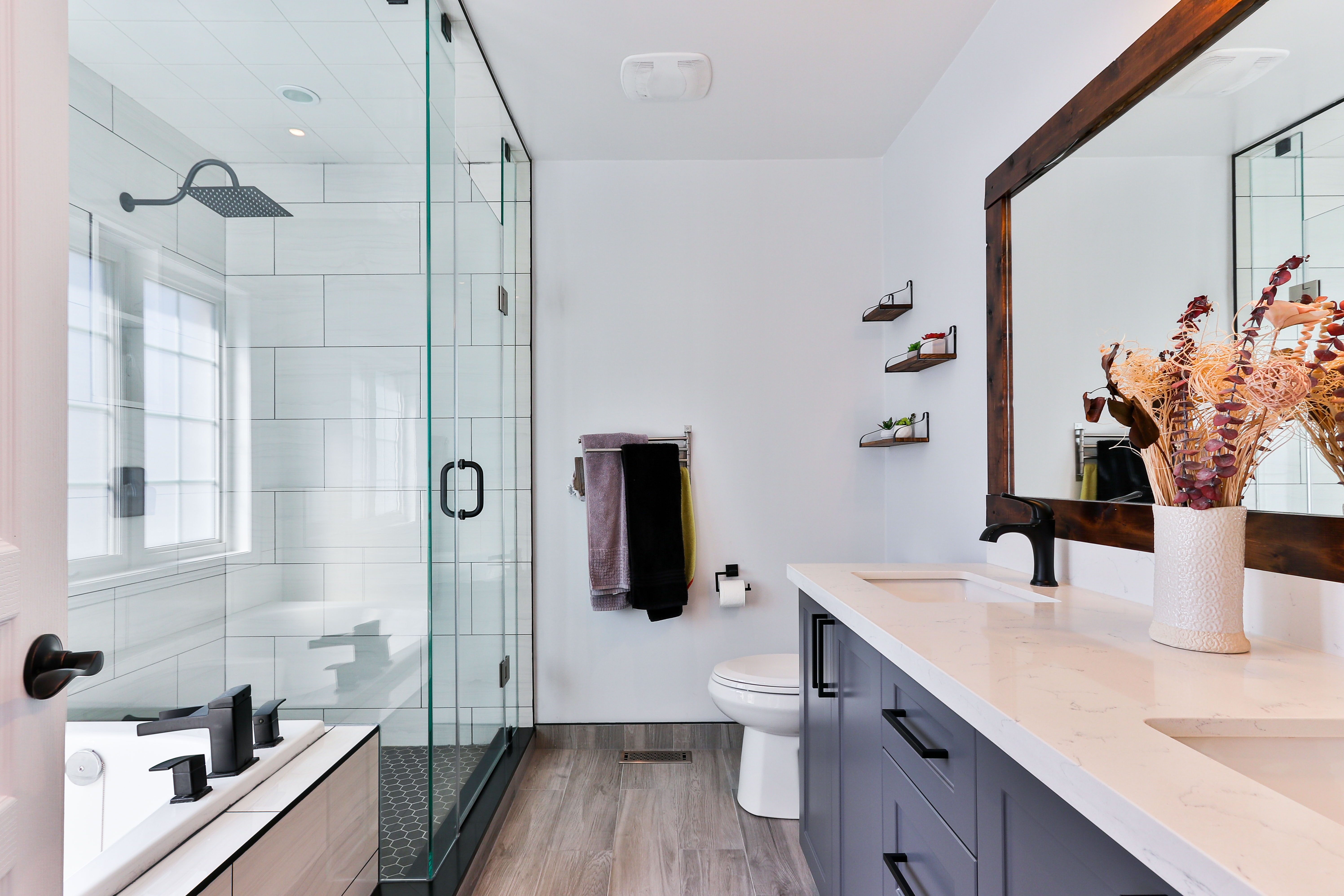 5 étapes pour nettoyer votre salle de bain