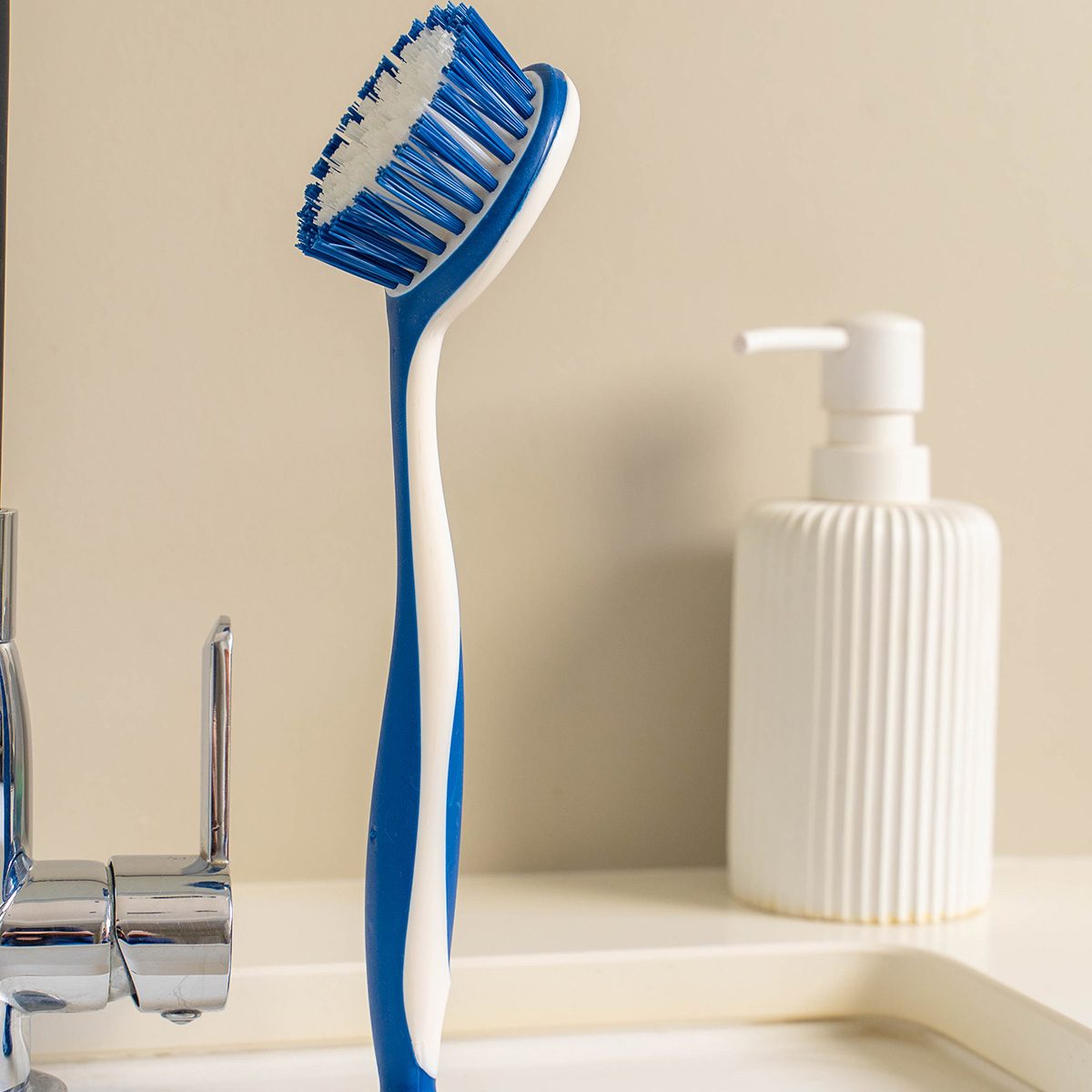 Brosse vaisselle ventouse Eléphant Maison
