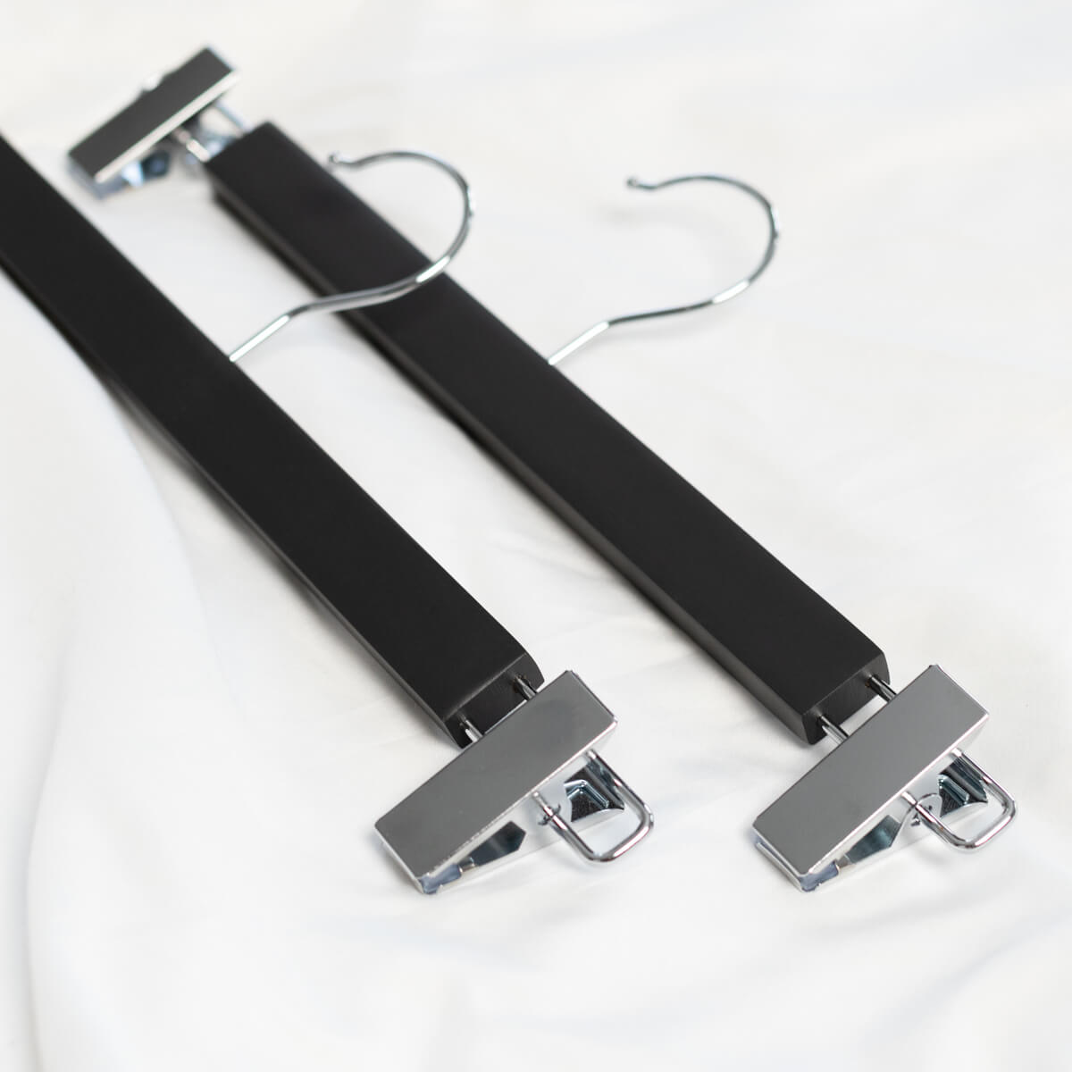 Cintre à pinces jupes/pantalons x2